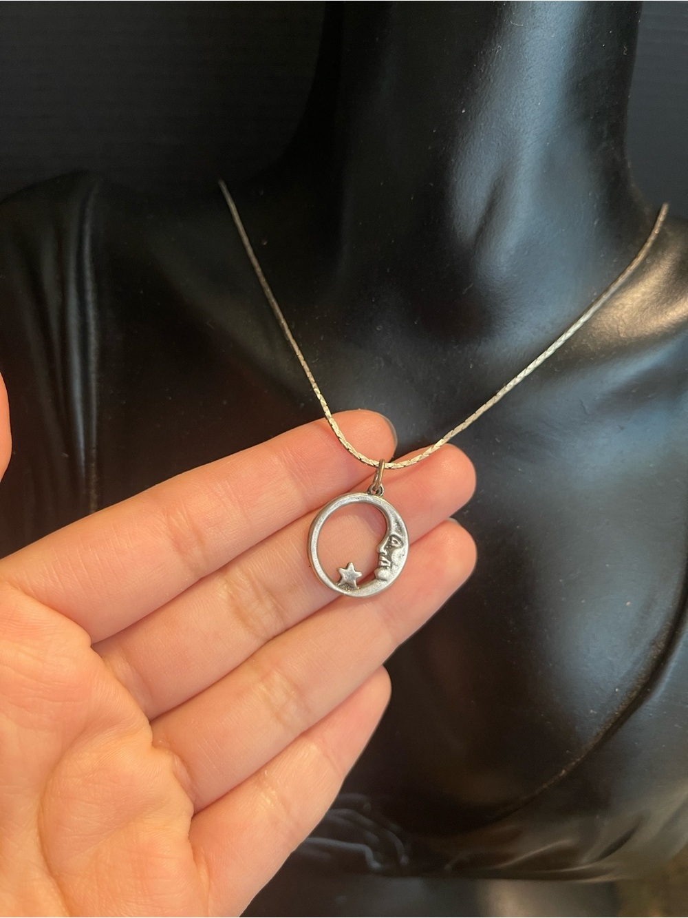 Sterling silver moon star vintage circle necklace 18 inch - Picture 3 of 6